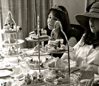 royal wedding party at tea's me